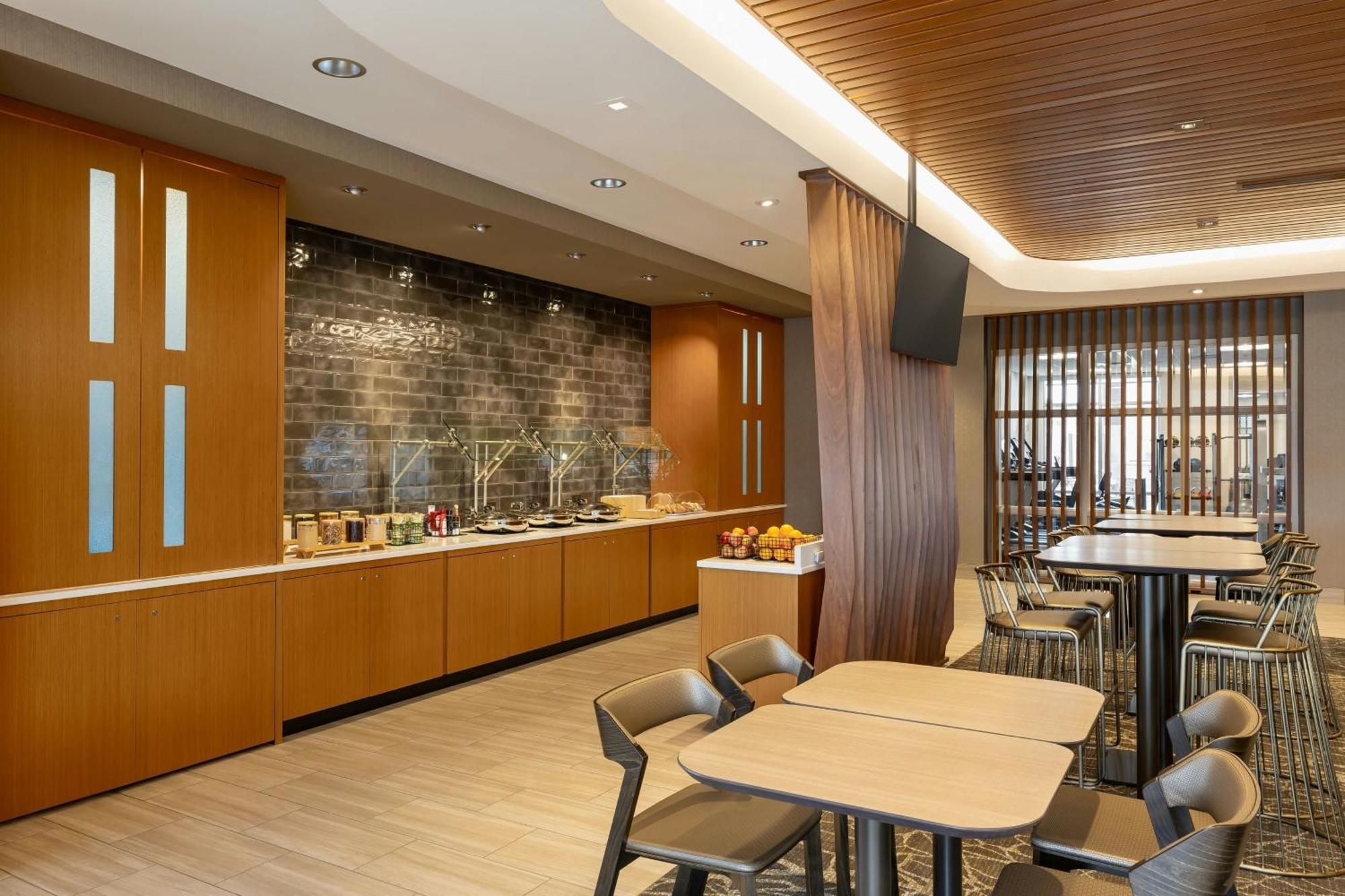 Springhill Suites By Marriott Fargo Bagian luar foto